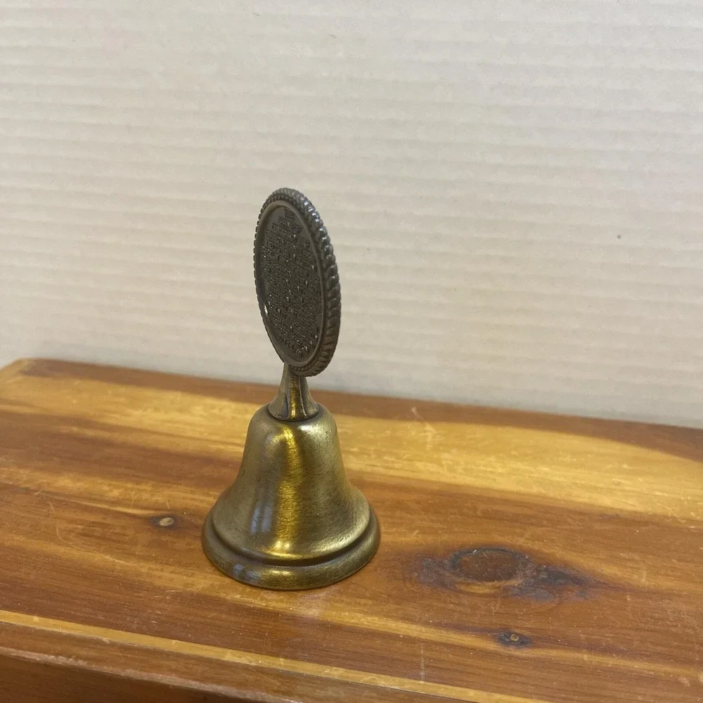 Mount Rushmore South Dakota Bronze Tone Souvenir Desk Bell‎ Decor